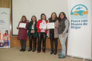 Mesa pesquera certifica a sus primeras agentes preventivas de violencia de género